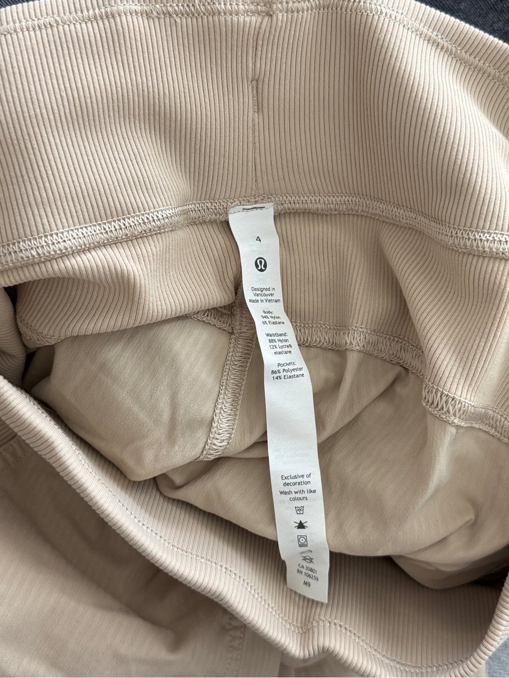 lululemon athletica Women’s tan size 4 joggers - Picture 4 of 5
